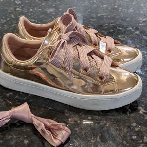 Rose Gold Sketchers Street Memory Foam Size 10
